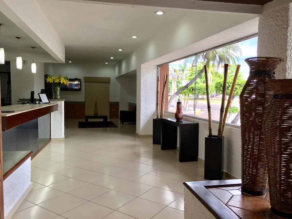 Hotel Del Valle Кульякан Екстер'єр фото
